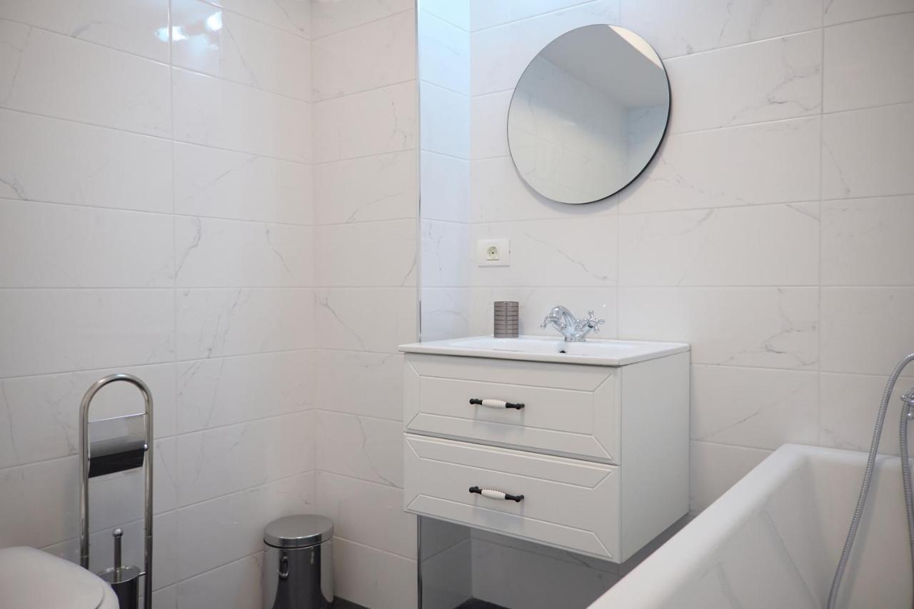 City Center Accomodation - 101 Resita Zewnętrze zdjęcie